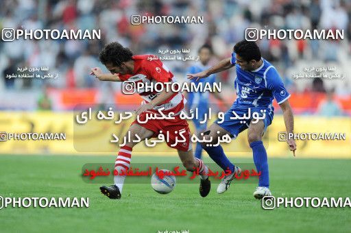 710817, Tehran, [*parameter:4*], Iran Pro League، Persian Gulf Cup، 2010-11 season، First Leg، Week 11، Esteghlal ۱ v ۰ Persepolis on 2010/10/15 at Azadi Stadium