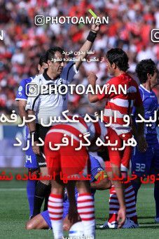 758797, Tehran, [*parameter:4*], Iran Pro League، Persian Gulf Cup، 2010-11 season، First Leg، Week 11، Esteghlal ۱ v ۰ Persepolis on 2010/10/15 at Azadi Stadium