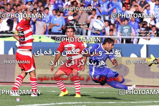 758752, Tehran, [*parameter:4*], Iran Pro League، Persian Gulf Cup، 2010-11 season، First Leg، Week 11، Esteghlal ۱ v ۰ Persepolis on 2010/10/15 at Azadi Stadium