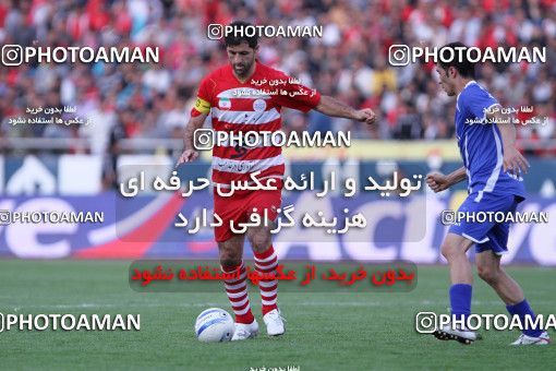 758649, Tehran, [*parameter:4*], Iran Pro League، Persian Gulf Cup، 2010-11 season، First Leg، Week 11، Esteghlal ۱ v ۰ Persepolis on 2010/10/15 at Azadi Stadium