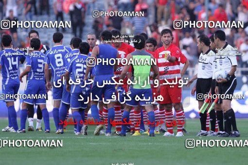 758731, Tehran, [*parameter:4*], Iran Pro League، Persian Gulf Cup، 2010-11 season، First Leg، Week 11، Esteghlal ۱ v ۰ Persepolis on 2010/10/15 at Azadi Stadium