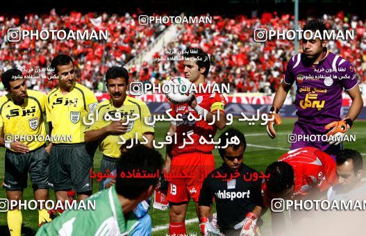 720397, Tehran, Iran, Iran Pro League، Persian Gulf Cup، 2009-10 season، First Leg، Week 9، Persepolis ۱ v ۱ Esteghlal on 2009/10/02 at Azadi Stadium