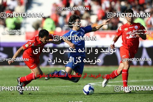 720735, Tehran, Iran, Iran Pro League، Persian Gulf Cup، 2009-10 season، First Leg، Week 9، Persepolis ۱ v ۱ Esteghlal on 2009/10/02 at Azadi Stadium