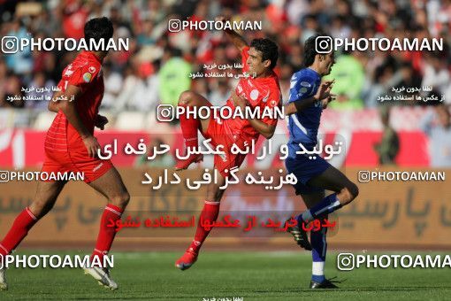 720230, Tehran, Iran, Iran Pro League، Persian Gulf Cup، 2009-10 season، First Leg، Week 9، Persepolis ۱ v ۱ Esteghlal on 2009/10/02 at Azadi Stadium