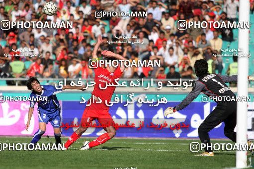 725529, Tehran, [*parameter:4*], Iran Pro League، Persian Gulf Cup، 2008-09 season، First Leg، Week 9، Persepolis ۱ v ۱ Esteghlal on 2008/10/03 at Azadi Stadium