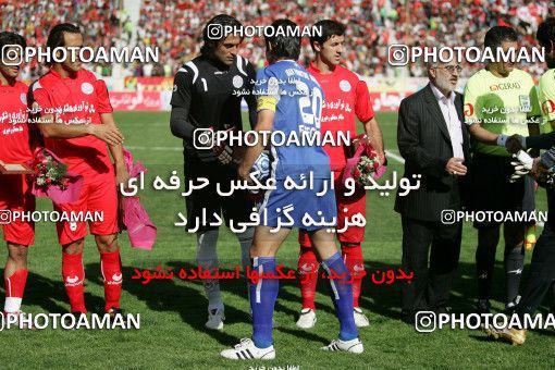 725666, Tehran, [*parameter:4*], Iran Pro League، Persian Gulf Cup، 2008-09 season، First Leg، Week 9، Persepolis ۱ v ۱ Esteghlal on 2008/10/03 at Azadi Stadium