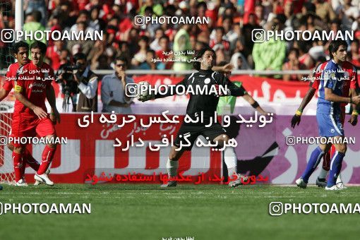 725606, Tehran, [*parameter:4*], Iran Pro League، Persian Gulf Cup، 2008-09 season، First Leg، Week 9، Persepolis ۱ v ۱ Esteghlal on 2008/10/03 at Azadi Stadium