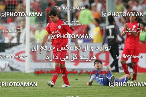 725540, Tehran, [*parameter:4*], Iran Pro League، Persian Gulf Cup، 2008-09 season، First Leg، Week 9، Persepolis ۱ v ۱ Esteghlal on 2008/10/03 at Azadi Stadium