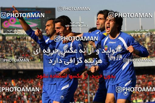 725186, Tehran, [*parameter:4*], Iran Pro League، Persian Gulf Cup، 2008-09 season، Second Leg، Week 26، Esteghlal ۱ v ۱ Persepolis on 2009/02/13 at Azadi Stadium