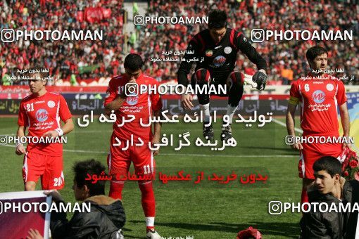 724938, Tehran, [*parameter:4*], Iran Pro League، Persian Gulf Cup، 2008-09 season، Second Leg، Week 26، Esteghlal ۱ v ۱ Persepolis on 2009/02/13 at Azadi Stadium