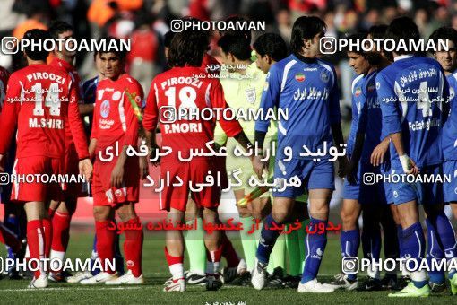 724524, Tehran, [*parameter:4*], Iran Pro League، Persian Gulf Cup، 2008-09 season، Second Leg، Week 26، Esteghlal ۱ v ۱ Persepolis on 2009/02/13 at Azadi Stadium