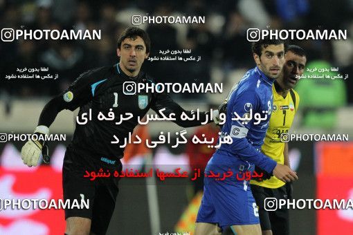 741742, Tehran, [*parameter:4*], Iran Pro League، Persian Gulf Cup، 2011-12 season، Second Leg، Week 18، Esteghlal ۱ v ۱ Sepahan on 2012/01/06 at Azadi Stadium