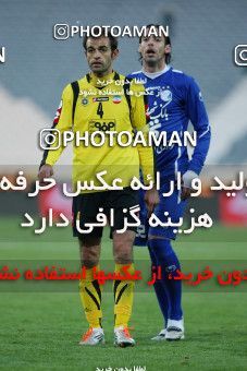 740301, Tehran, [*parameter:4*], Iran Pro League، Persian Gulf Cup، 2011-12 season، Second Leg، Week 18، Esteghlal ۱ v ۱ Sepahan on 2012/01/06 at Azadi Stadium