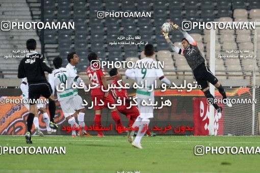 881018, Tehran, [*parameter:4*], Iran Pro League، Persian Gulf Cup، 2012-13 season، First Leg، Week 15، Persepolis 3 v 2 Zob Ahan Esfahan on 2012/11/19 at Azadi Stadium