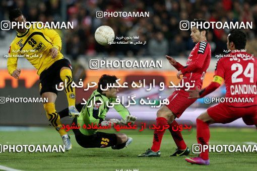 741001, Tehran, [*parameter:4*], Iran Pro League، Persian Gulf Cup، 2012-13 season، Second Leg، Week 26، Persepolis ۱ v ۰ Sepahan on 2013/02/17 at Azadi Stadium