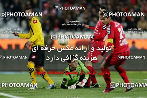 740805, Tehran, [*parameter:4*], Iran Pro League، Persian Gulf Cup، 2012-13 season، Second Leg، Week 26، Persepolis ۱ v ۰ Sepahan on 2013/02/17 at Azadi Stadium