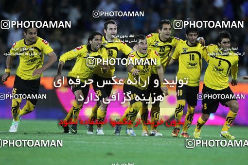 745443, Tehran, Iran, Iranian Hazfi Cup, Semi-Finals, Khorramshahr Cup, Esteghlal ۱ (4) v (5) ۱ Sepahan on 2013/03/30 at Azadi Stadium