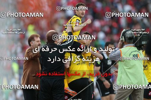 746392, Tehran, , Final جام حذفی فوتبال ایران, , Persepolis 2 v 2 Sepahan on 2013/05/05 at Azadi Stadium