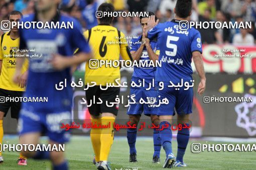 751246, Tehran, [*parameter:4*], Iran Pro League، Persian Gulf Cup، 2012-13 season، Second Leg، Week 32، Esteghlal ۱ v ۱ Sepahan on 2013/04/15 at Azadi Stadium