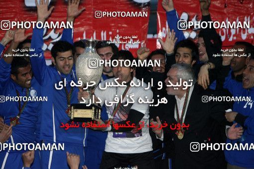 748890, Shiraz, Iran, Iranian Hazfi Cup, Final, Khorramshahr Cup, Esteghlal ۰ (4) v (۱) ۰ Shahin Boushehr on 2012/03/15 at Hafezieh Stadium