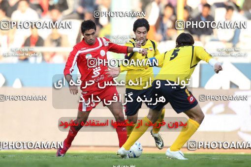 762472, Tehran, [*parameter:4*], Iran Pro League، Persian Gulf Cup، 2010-11 season، First Leg، Week 16، Persepolis ۱ v 4 Sepahan on 2010/11/29 at Azadi Stadium