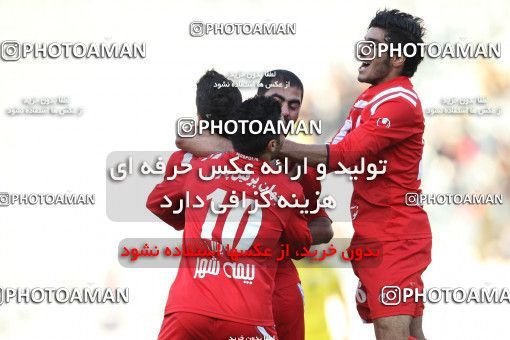 762694, Tehran, [*parameter:4*], Iran Pro League، Persian Gulf Cup، 2010-11 season، First Leg، Week 16، Persepolis ۱ v 4 Sepahan on 2010/11/29 at Azadi Stadium