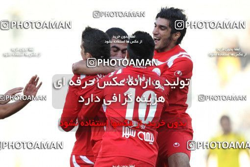 762649, Tehran, [*parameter:4*], Iran Pro League، Persian Gulf Cup، 2010-11 season، First Leg، Week 16، Persepolis ۱ v 4 Sepahan on 2010/11/29 at Azadi Stadium