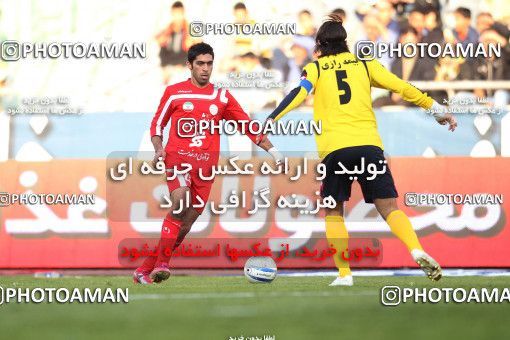 762625, Tehran, [*parameter:4*], Iran Pro League، Persian Gulf Cup، 2010-11 season، First Leg، Week 16، Persepolis ۱ v 4 Sepahan on 2010/11/29 at Azadi Stadium