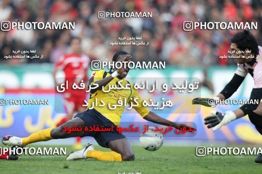 762712, Tehran, [*parameter:4*], Iran Pro League، Persian Gulf Cup، 2010-11 season، First Leg، Week 16، Persepolis ۱ v 4 Sepahan on 2010/11/29 at Azadi Stadium