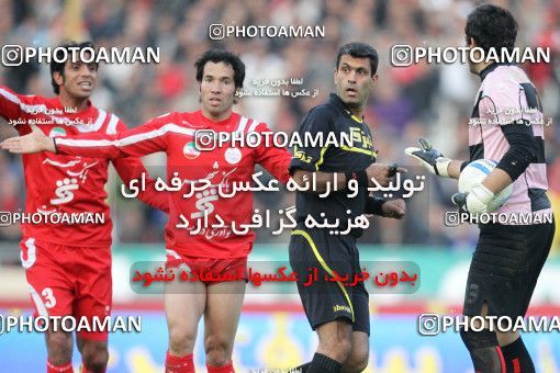 762537, Tehran, [*parameter:4*], Iran Pro League، Persian Gulf Cup، 2010-11 season، First Leg، Week 16، Persepolis ۱ v 4 Sepahan on 2010/11/29 at Azadi Stadium