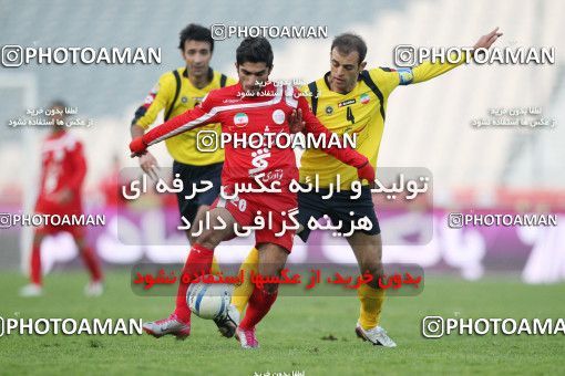 762648, Tehran, [*parameter:4*], Iran Pro League، Persian Gulf Cup، 2010-11 season، First Leg، Week 16، Persepolis ۱ v 4 Sepahan on 2010/11/29 at Azadi Stadium