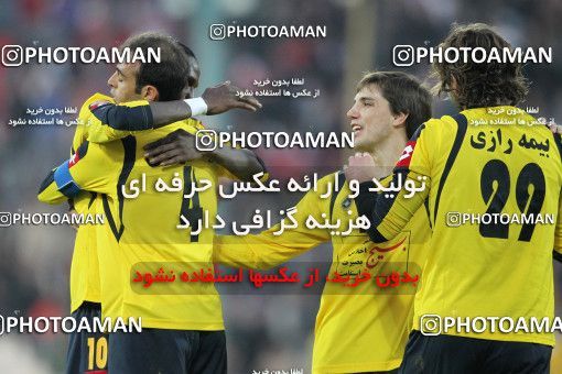 762714, Tehran, [*parameter:4*], Iran Pro League، Persian Gulf Cup، 2010-11 season، First Leg، Week 16، Persepolis ۱ v 4 Sepahan on 2010/11/29 at Azadi Stadium