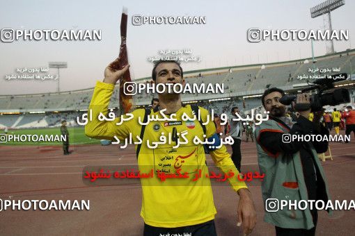 762776, Tehran, [*parameter:4*], Iran Pro League، Persian Gulf Cup، 2010-11 season، First Leg، Week 16، Persepolis ۱ v 4 Sepahan on 2010/11/29 at Azadi Stadium