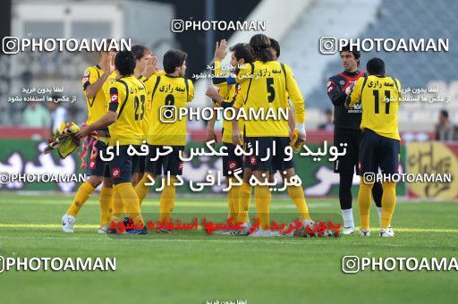 765811, Tehran, [*parameter:4*], Iran Pro League، Persian Gulf Cup، 2010-11 season، First Leg، Week 16، Persepolis ۱ v 4 Sepahan on 2010/11/29 at Azadi Stadium