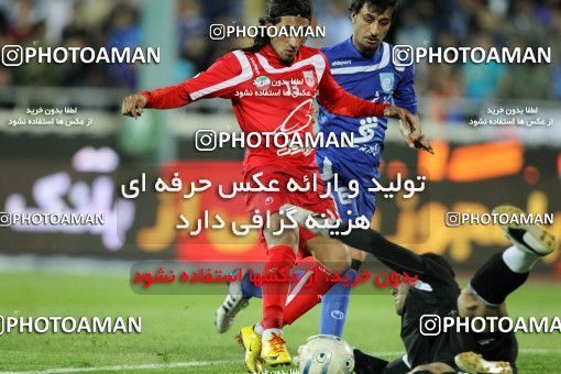 762811, Tehran, [*parameter:4*], لیگ برتر فوتبال ایران، Persian Gulf Cup، Week 29، Second Leg، Esteghlal 1 v 2 Tractor Sazi on 2011/04/10 at Azadi Stadium