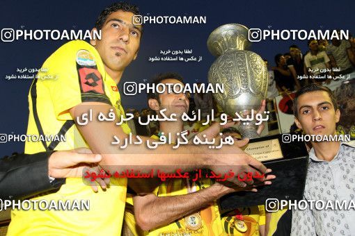 763377, Karaj, [*parameter:4*], Iran Pro League، Persian Gulf Cup، 2010-11 season، Second Leg، Week 34، Saipa 2 v ۱ Sepahan on 2011/05/20 at Enghelab Stadium