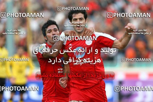 800306, Tehran, [*parameter:4*], Iran Pro League، Persian Gulf Cup، 2008-09 season، First Leg، Week 12، Persepolis 3 v 2 Sepahan on 2008/10/26 at Azadi Stadium