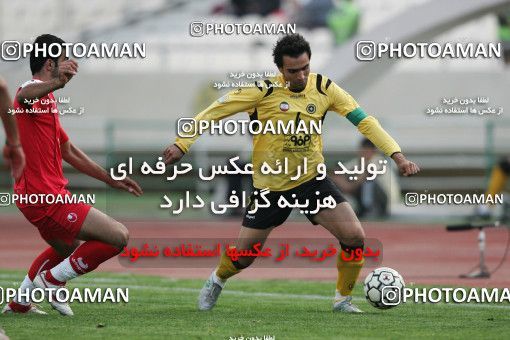 800886, Tehran, [*parameter:4*], Iran Pro League، Persian Gulf Cup، 2008-09 season، First Leg، Week 12، Persepolis 3 v 2 Sepahan on 2008/10/26 at Azadi Stadium