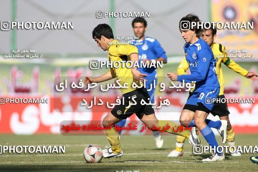 765896, Isfahan,Fooladshahr, [*parameter:4*], Iran Pro League، Persian Gulf Cup، 2008-09 season، Second Leg، Week 20، Sepahan 2 v ۱ Esteghlal on 2008/12/30 at Foolad Shahr Stadium