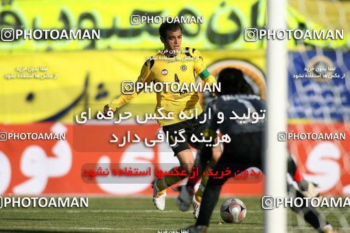 765912, Isfahan,Fooladshahr, [*parameter:4*], Iran Pro League، Persian Gulf Cup، 2008-09 season، Second Leg، Week 20، Sepahan 2 v ۱ Esteghlal on 2008/12/30 at Foolad Shahr Stadium