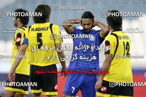 770898, Tehran, Iran, Iran Pro League، Persian Gulf Cup، 2009-10 season، First Leg، Week 1، Esteghlal ۱ v ۰ Sepahan on 2009/08/07 at Azadi Stadium