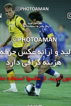 770203, Tehran, Iran, Iran Pro League، Persian Gulf Cup، 2009-10 season، First Leg، Week 1، Esteghlal ۱ v ۰ Sepahan on 2009/08/07 at Azadi Stadium