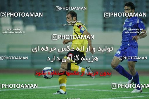 770252, Tehran, Iran, Iran Pro League، Persian Gulf Cup، 2009-10 season، First Leg، Week 1، Esteghlal ۱ v ۰ Sepahan on 2009/08/07 at Azadi Stadium