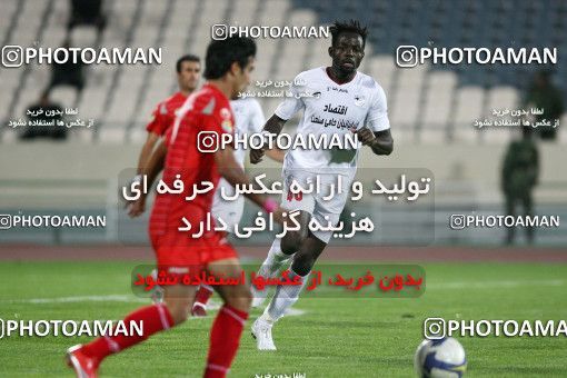 770315, Tehran, Iran, لیگ برتر فوتبال ایران، Persian Gulf Cup، Week 14، First Leg، Persepolis 2 v 1 Tractor Sazi on 2009/10/26 at Azadi Stadium