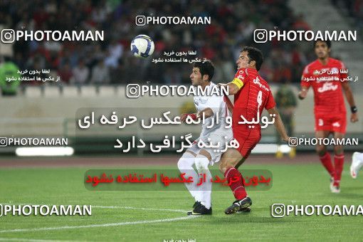 770318, Tehran, Iran, Iran Pro League، Persian Gulf Cup، 2009-10 season، First Leg، Week 14، Persepolis 2 v ۱ Tractor S.C. on 2009/10/26 at Azadi Stadium