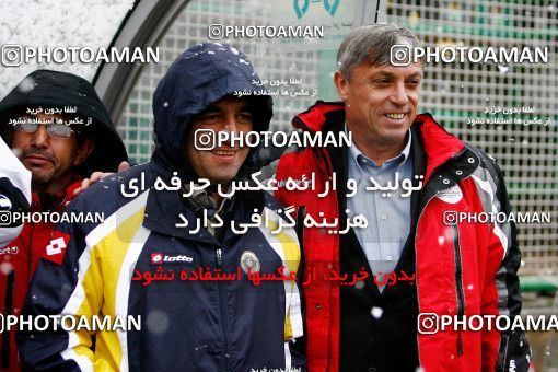 766231, Isfahan,Fooladshahr, Iran, Iran Pro League، Persian Gulf Cup، 2009-10 season، First Leg، Week 17، Sepahan 2 v ۱ Persepolis on 2009/11/28 at Foolad Shahr Stadium