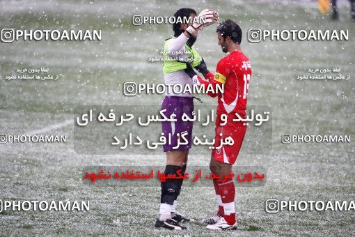 766291, Isfahan,Fooladshahr, Iran, لیگ برتر فوتبال ایران، Persian Gulf Cup، Week 17، First Leg، Sepahan 2 v 1 Persepolis on 2009/11/28 at Foolad Shahr Stadium