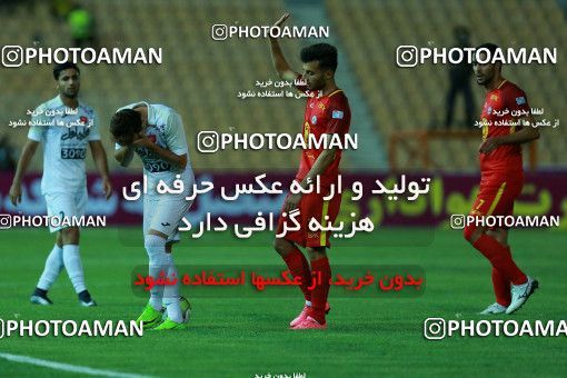 783824, Tehran, [*parameter:4*], Iran Pro League، Persian Gulf Cup، 2017-18 season، First Leg، Week 3، Naft Tehran ۰ v 3 Persepolis on 2017/08/10 at Takhti Stadium