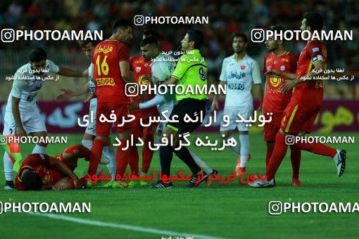 784156, Tehran, [*parameter:4*], Iran Pro League، Persian Gulf Cup، 2017-18 season، First Leg، Week 3، Naft Tehran ۰ v 3 Persepolis on 2017/08/10 at Takhti Stadium