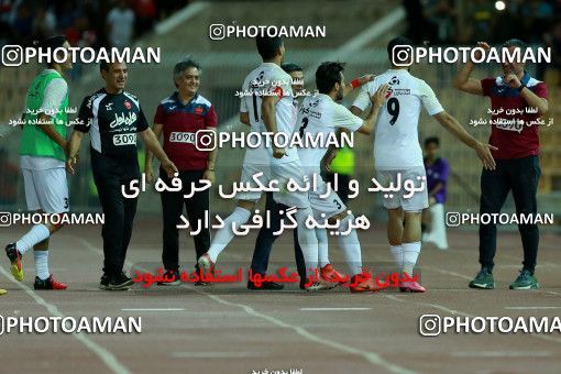 784033, Tehran, [*parameter:4*], Iran Pro League، Persian Gulf Cup، 2017-18 season، First Leg، Week 3، Naft Tehran ۰ v 3 Persepolis on 2017/08/10 at Takhti Stadium